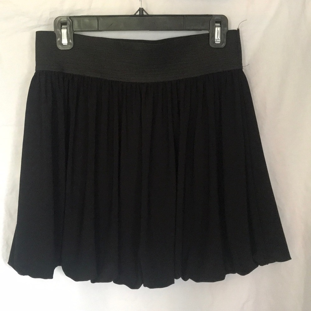 Maurice’s Scrunched black skirt - Picture 2 of 4